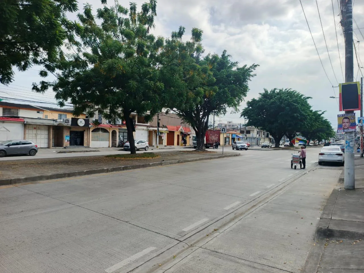 Local Comercial de alquiler, Alborada 14ava Etapa, Norte Guayaquil, CyP