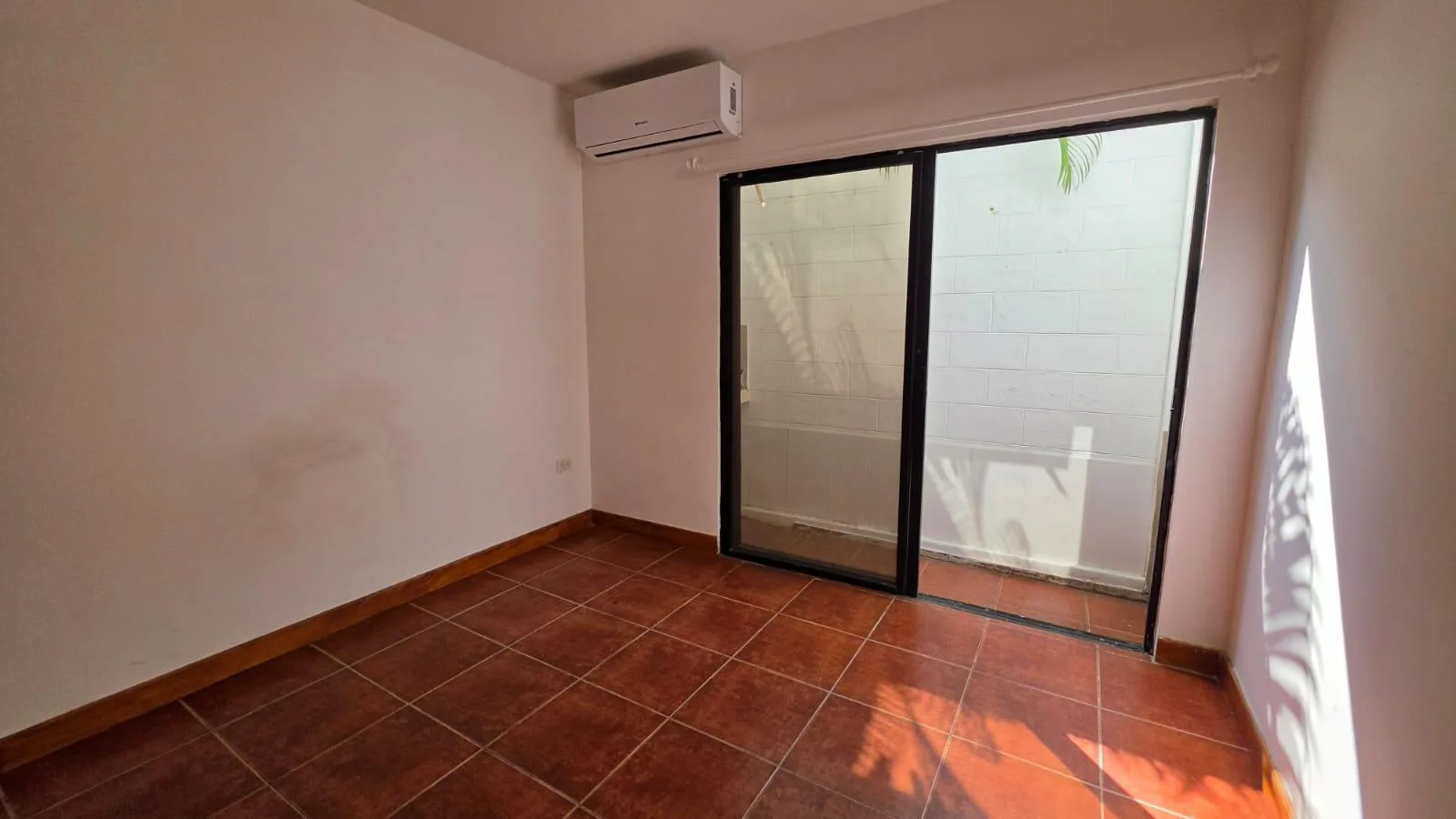 Se Alquila Suite en Los Ceibos. Urb Los Girasoles AnaA