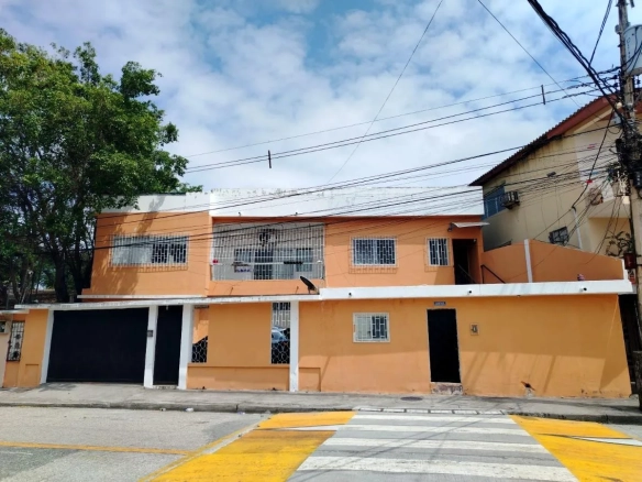 Casa en Venta en Urdesa Central EstF