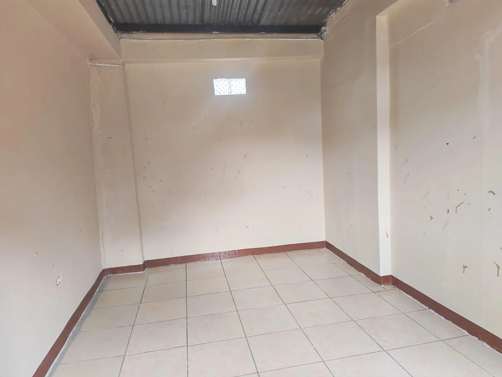 Venta Casa y Terreno. Vía Jipijapa-Guayaquil. Recinto San Vicente. Parroquia Jipijapa. VyJ