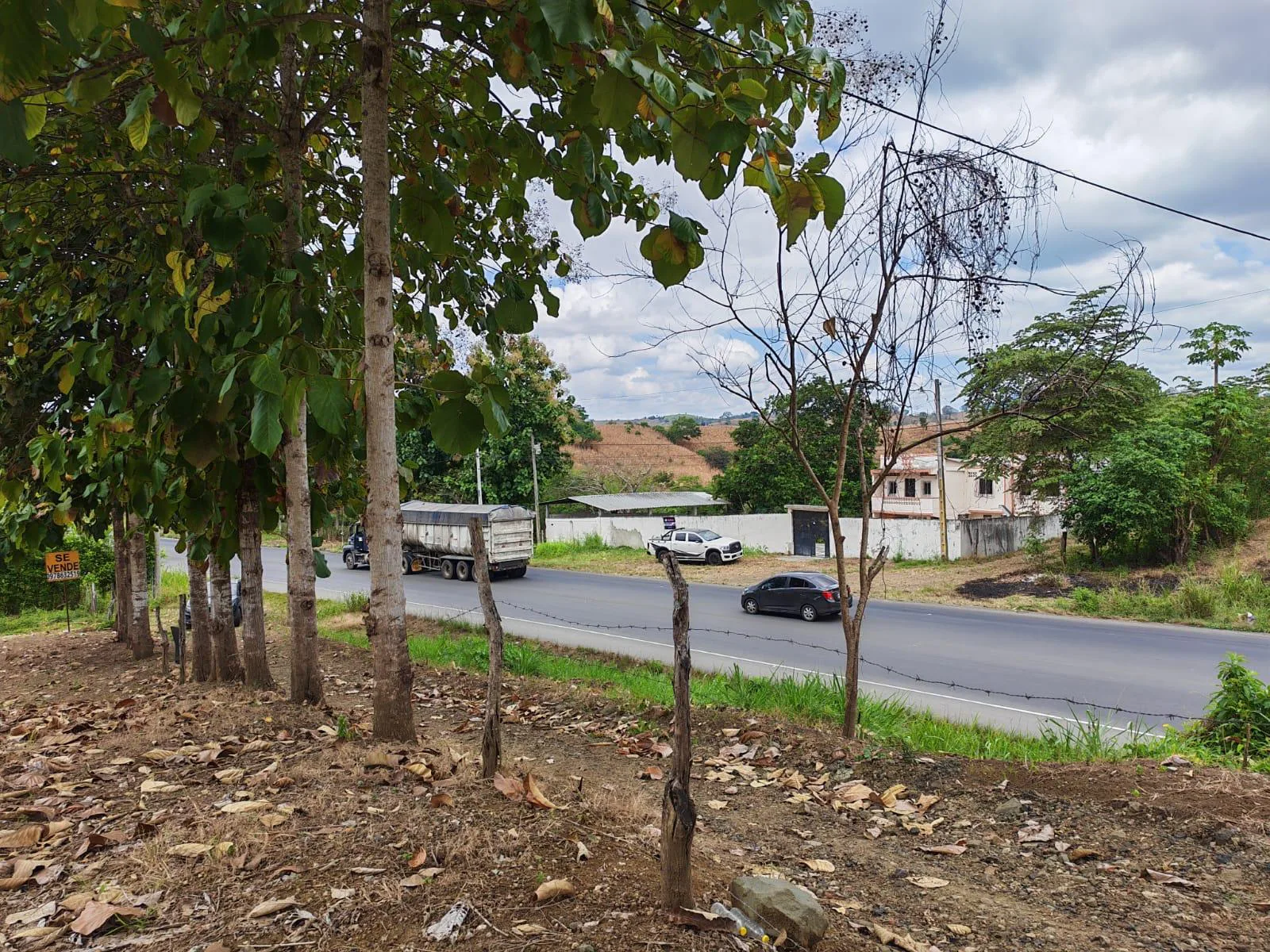 Venta Terreno Vía Jipijapa – Guayaquil. Recinto San Vicente. VyJ