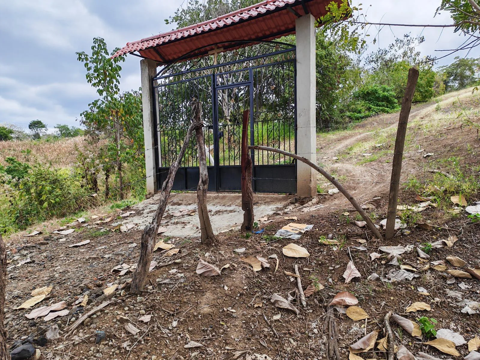 Venta Terreno Vía Jipijapa – Guayaquil. Recinto San Vicente. VyJ