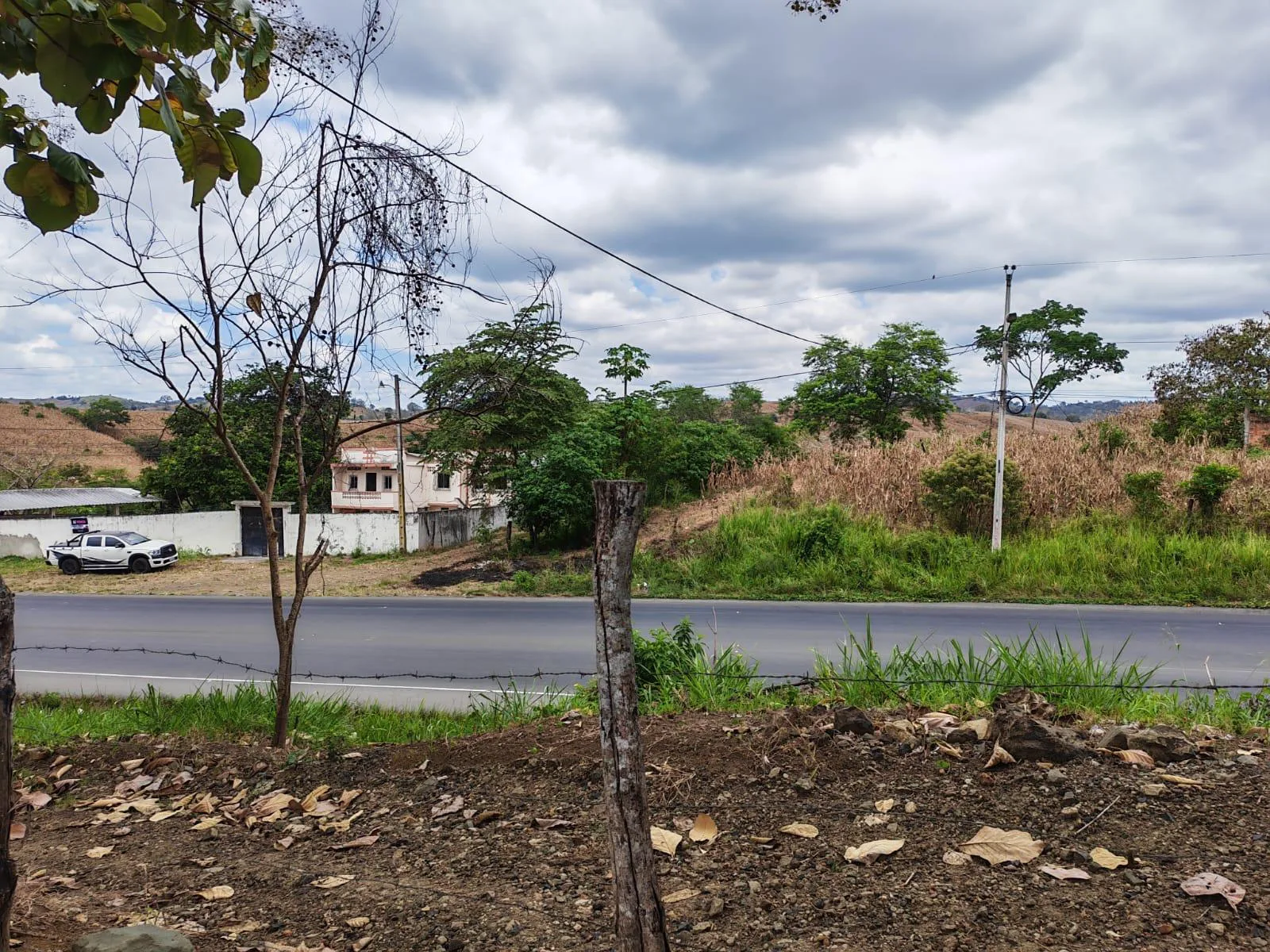Venta Terreno Vía Jipijapa – Guayaquil. Recinto San Vicente. VyJ