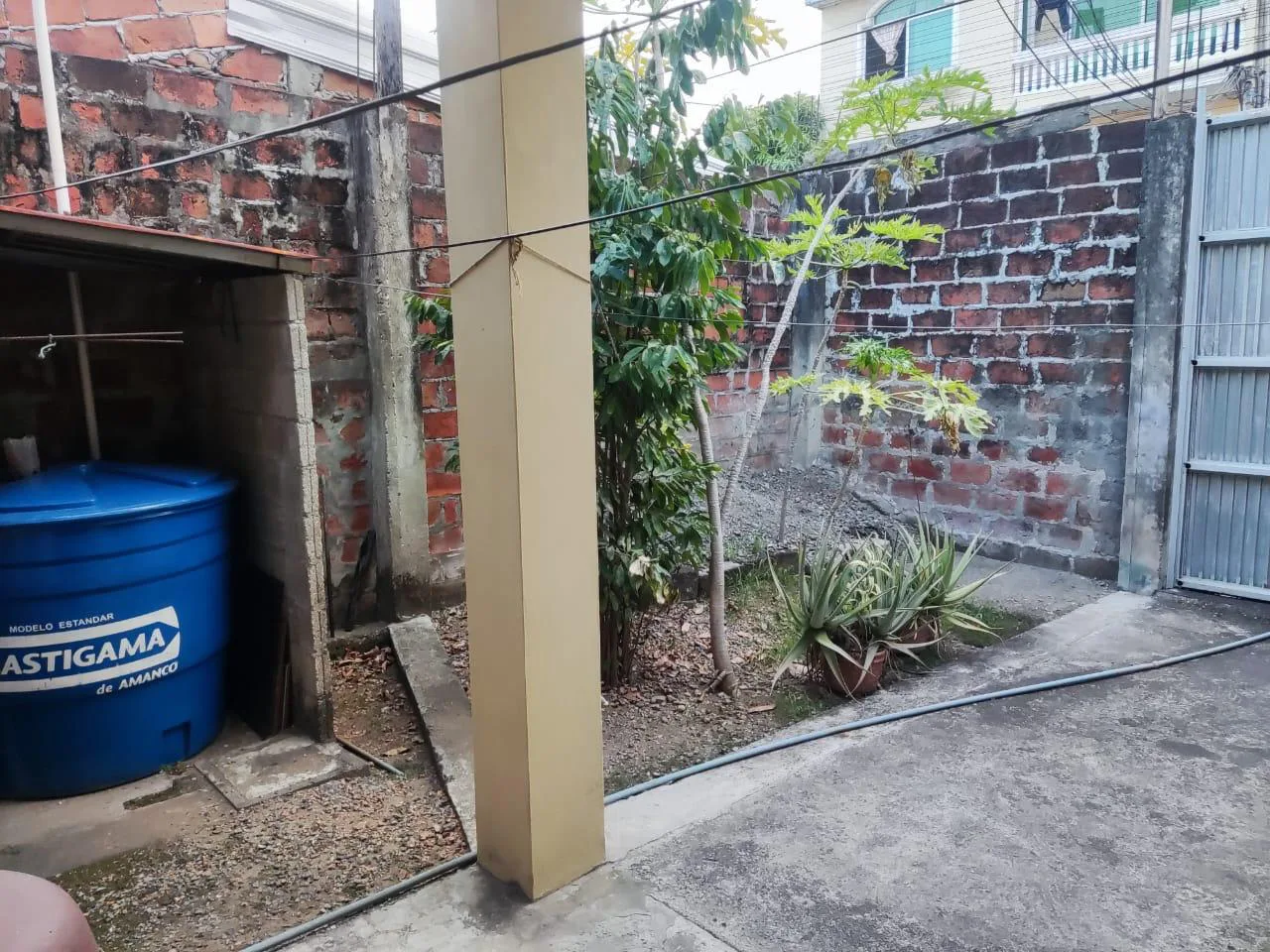 Casa en Venta Coop. Ana María de Olmedo Durán Calle Galo Plaza Lasso CesA