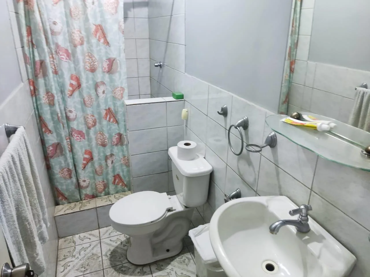 Casa en Venta Coop. Ana María de Olmedo Durán Calle Galo Plaza Lasso CesA