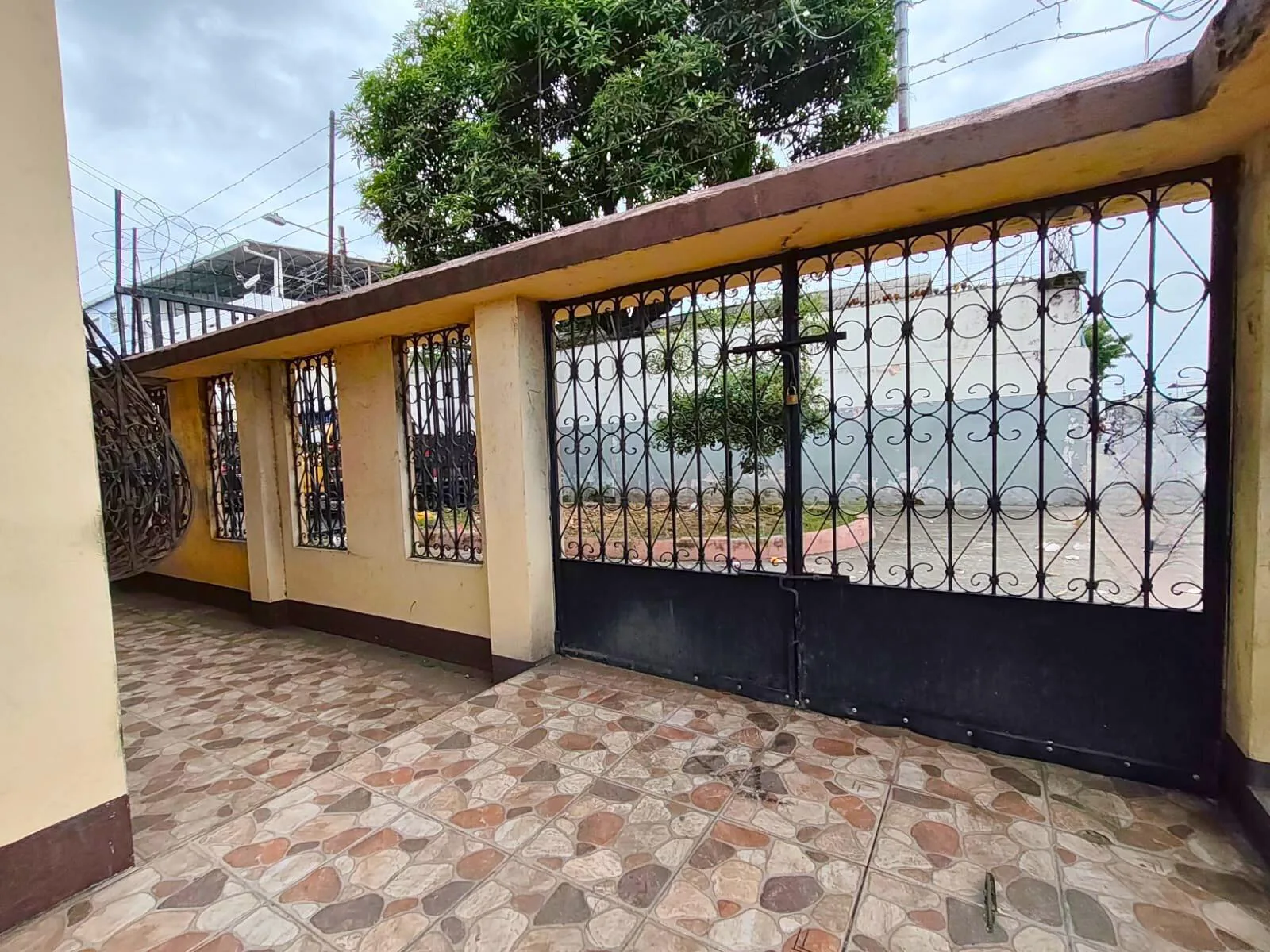 Casa en Venta Ciudadela Coviem Sur de Guayaquil GraC