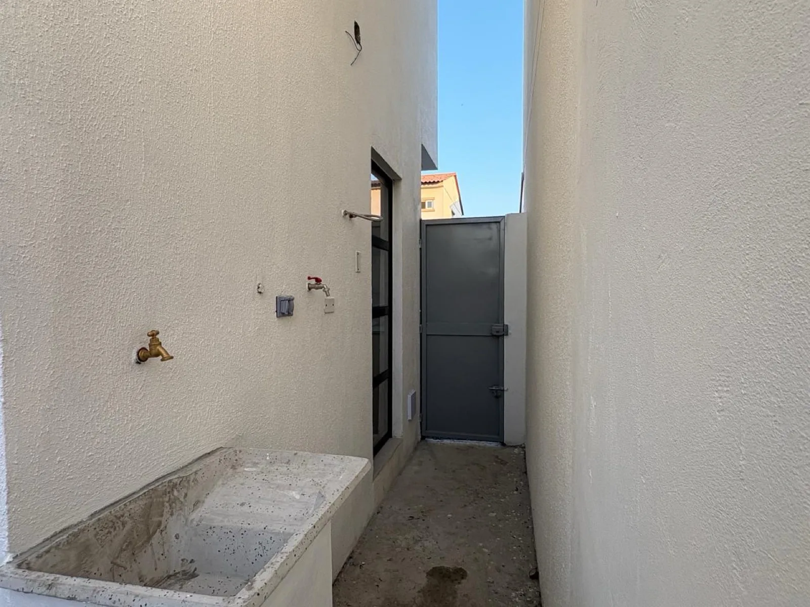 Casa en Venta, Urbanizacion Logare, Via Salitre, IngG