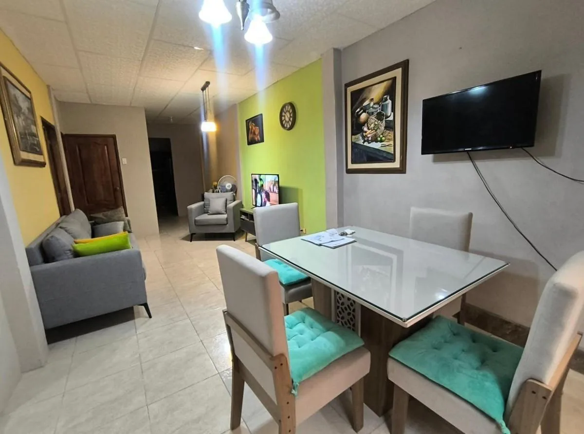 Casa en Venta, Abel Gilbert, IngG