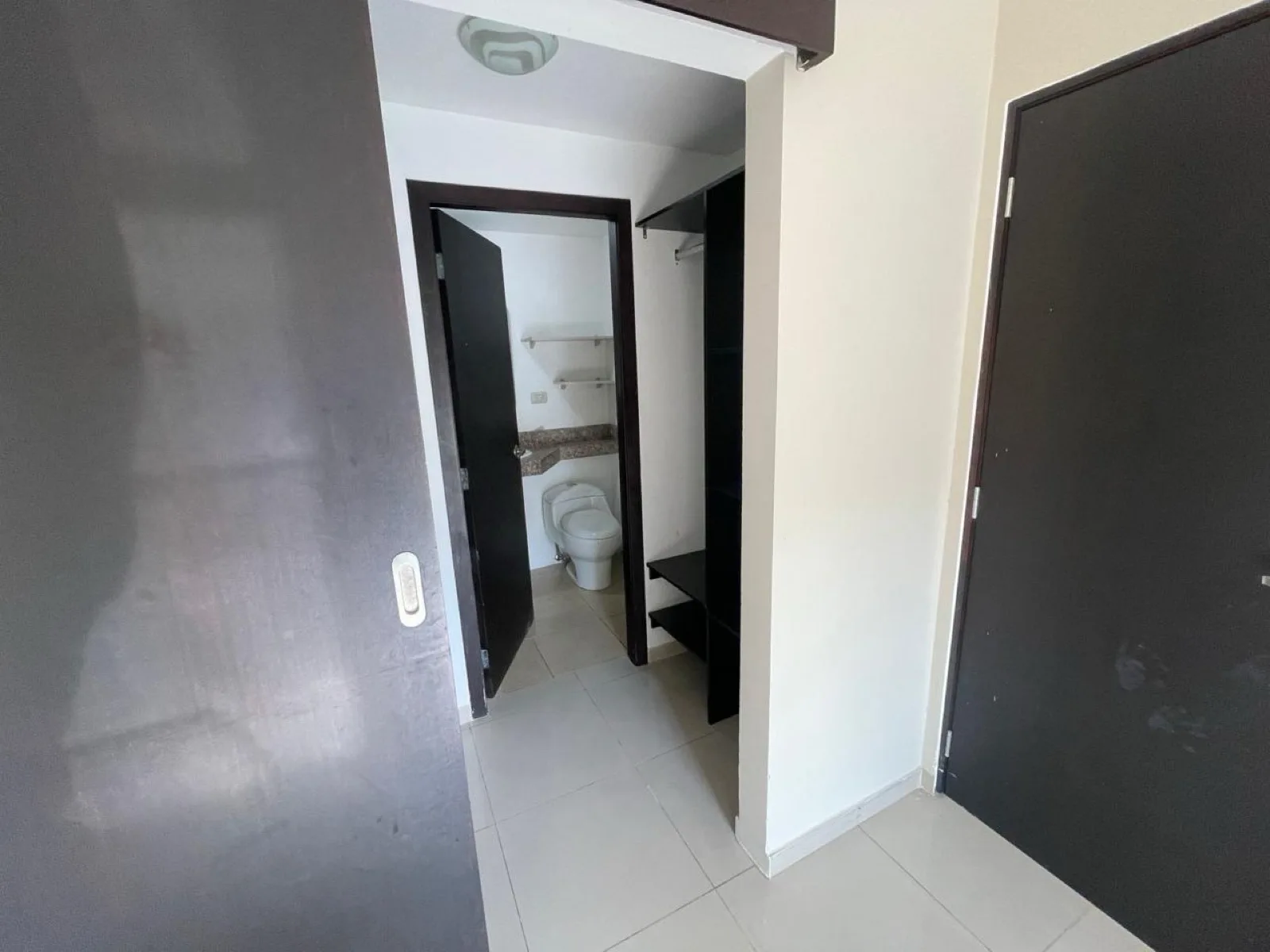 Departamento en Venta, Urbanizacion La Vista Tower, DiaM