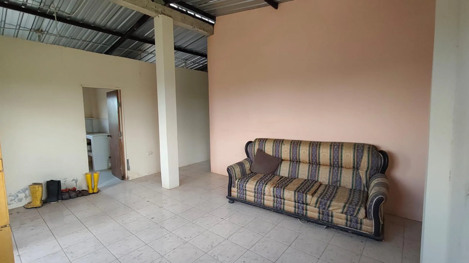 Finca de 50 Hectáreas en Venta en Colonche, Limoncito RonR