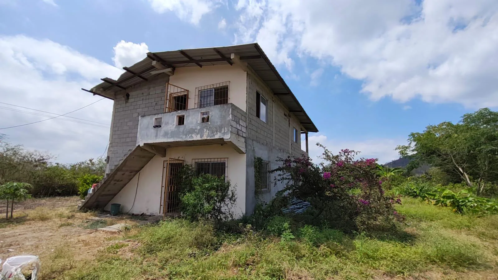 Finca de 50 Hectáreas en Venta en Colonche, Limoncito RonR