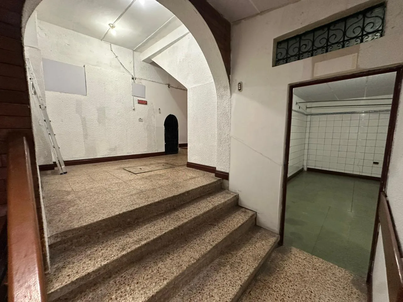 Venta de Edificio Comercial, centro de Guayaquil, CyP