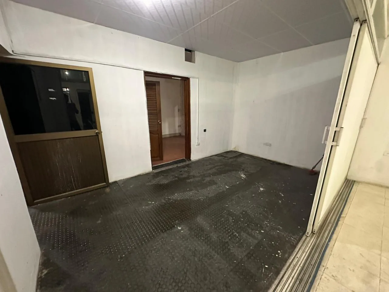 Venta de Edificio Comercial, centro de Guayaquil, CyP