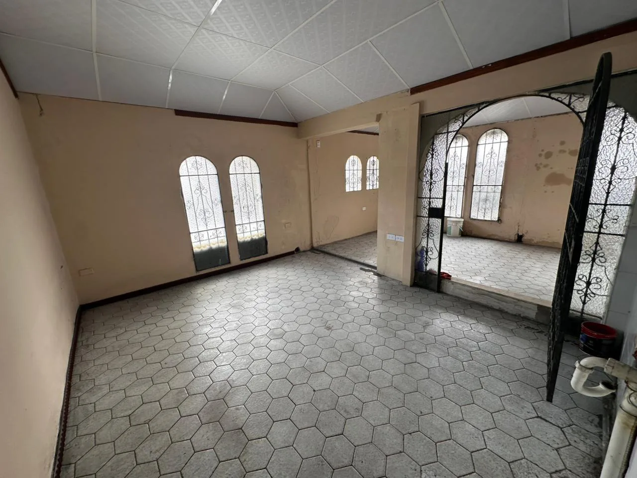 Venta de Edificio Comercial, centro de Guayaquil, CyP