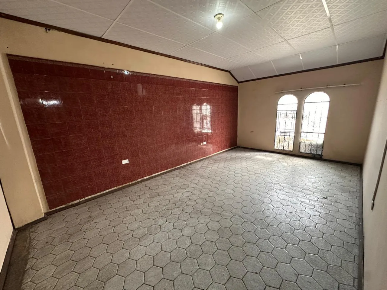 Venta de Edificio Comercial, centro de Guayaquil, CyP