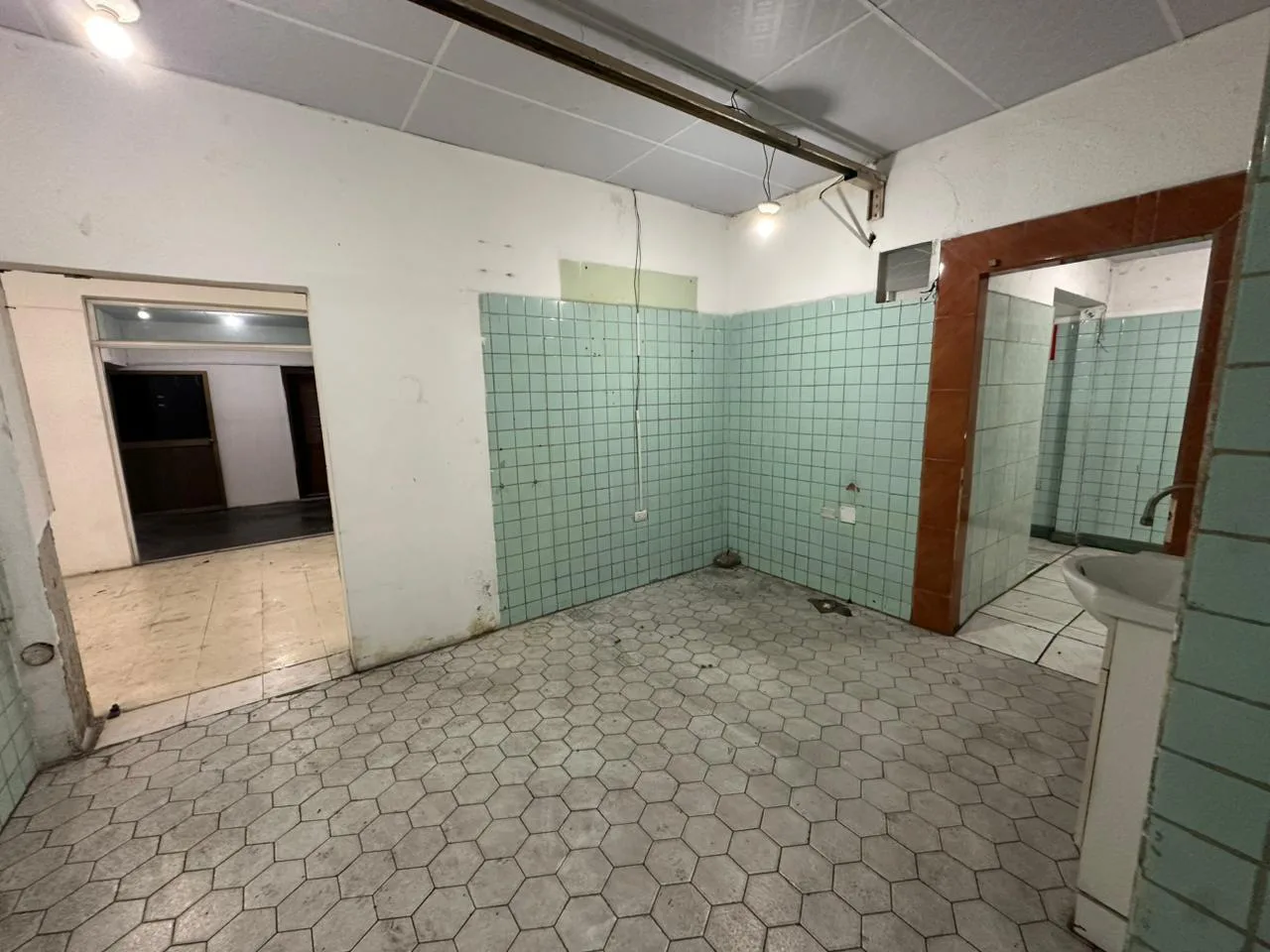 Venta de Edificio Comercial, centro de Guayaquil, CyP