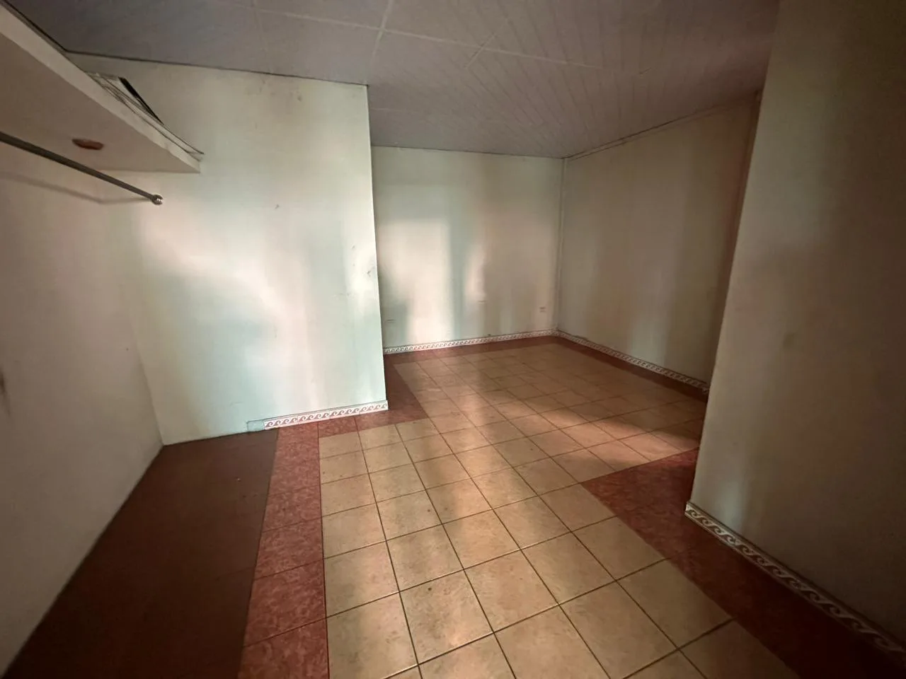Venta de Edificio Comercial, centro de Guayaquil, CyP