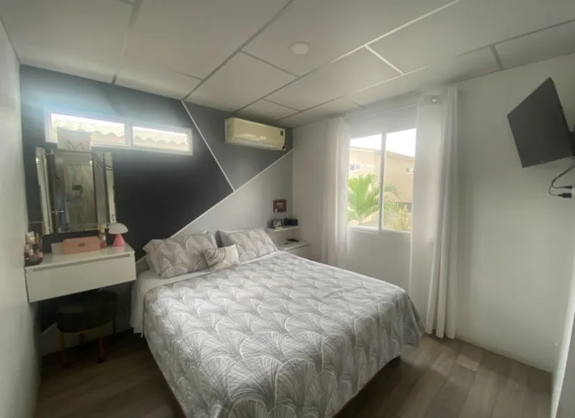 VENTA CASA VILLA DEL REY ETAPA PRINCIPE HARRY LizV