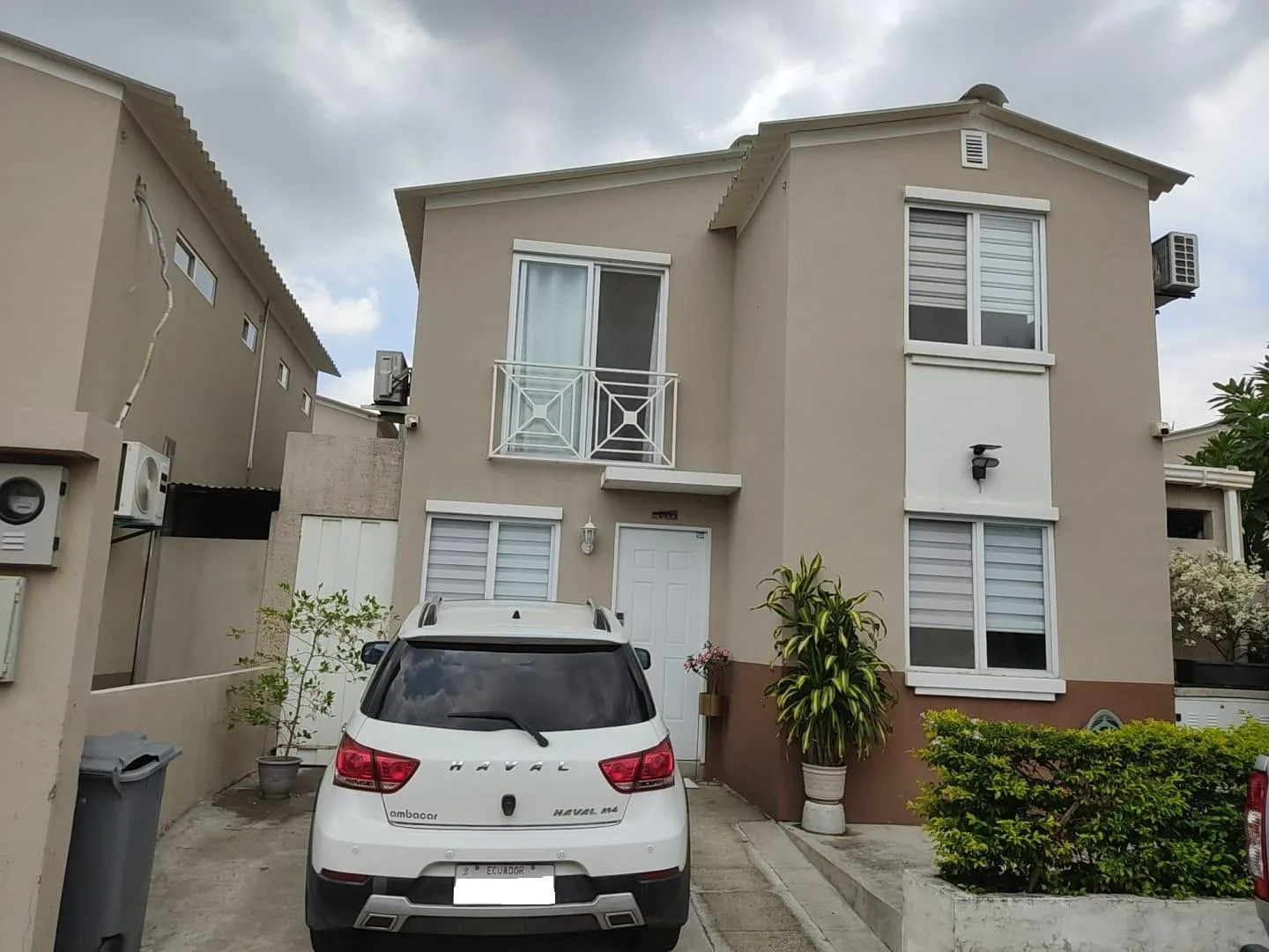 VENTA CASA VILLA DEL REY ETAPA PRINCIPE HARRY LizV