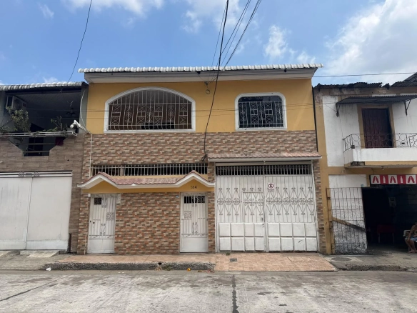 Se alquila departamento en Calle Salinas y Cap. Nájera JosS