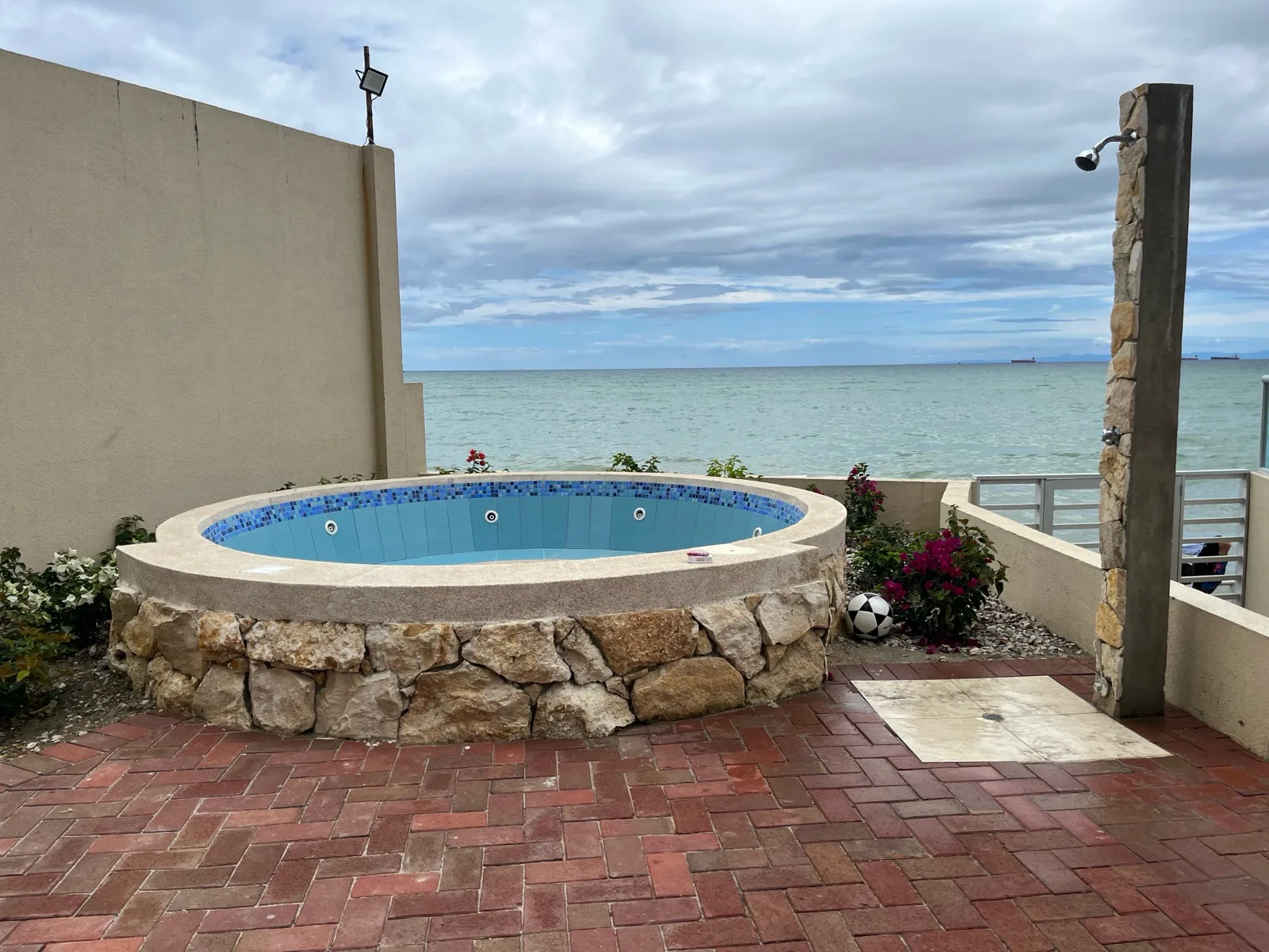 Venta departamento frente al mar Salinas Torre Oceánica La Milina VanRo