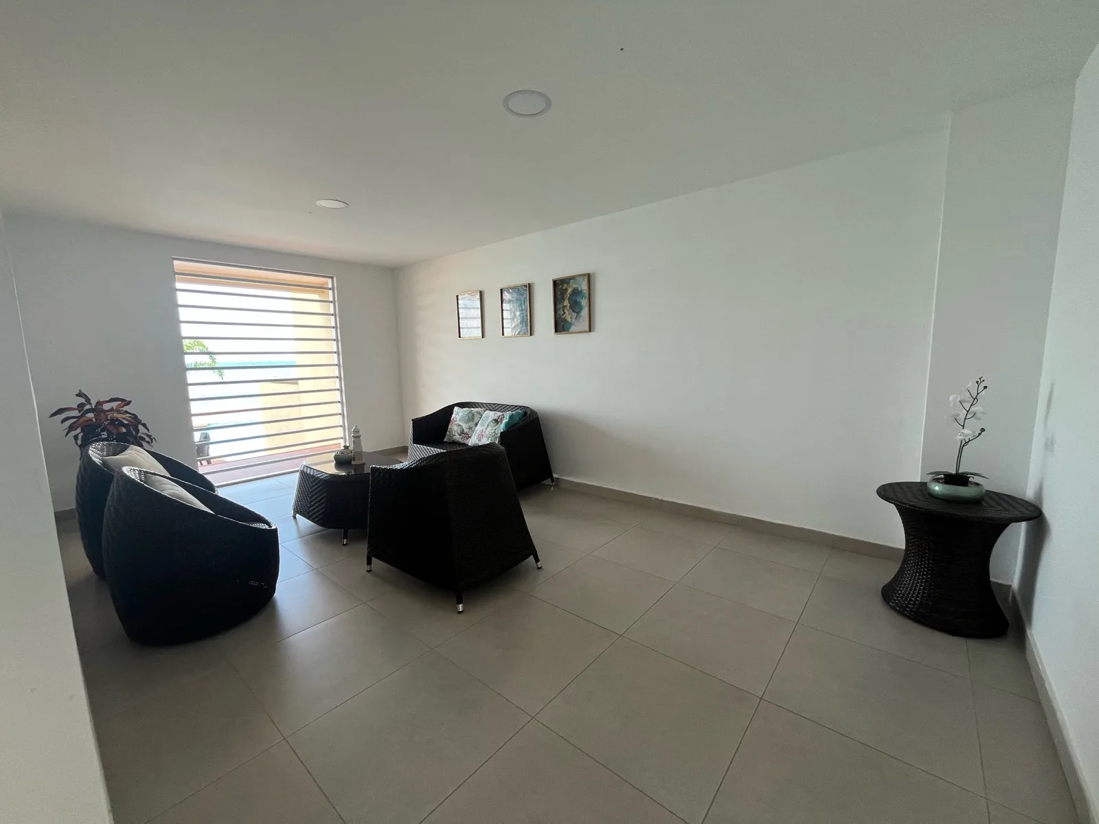 Venta departamento frente al mar Salinas Torre Oceánica La Milina VanRo