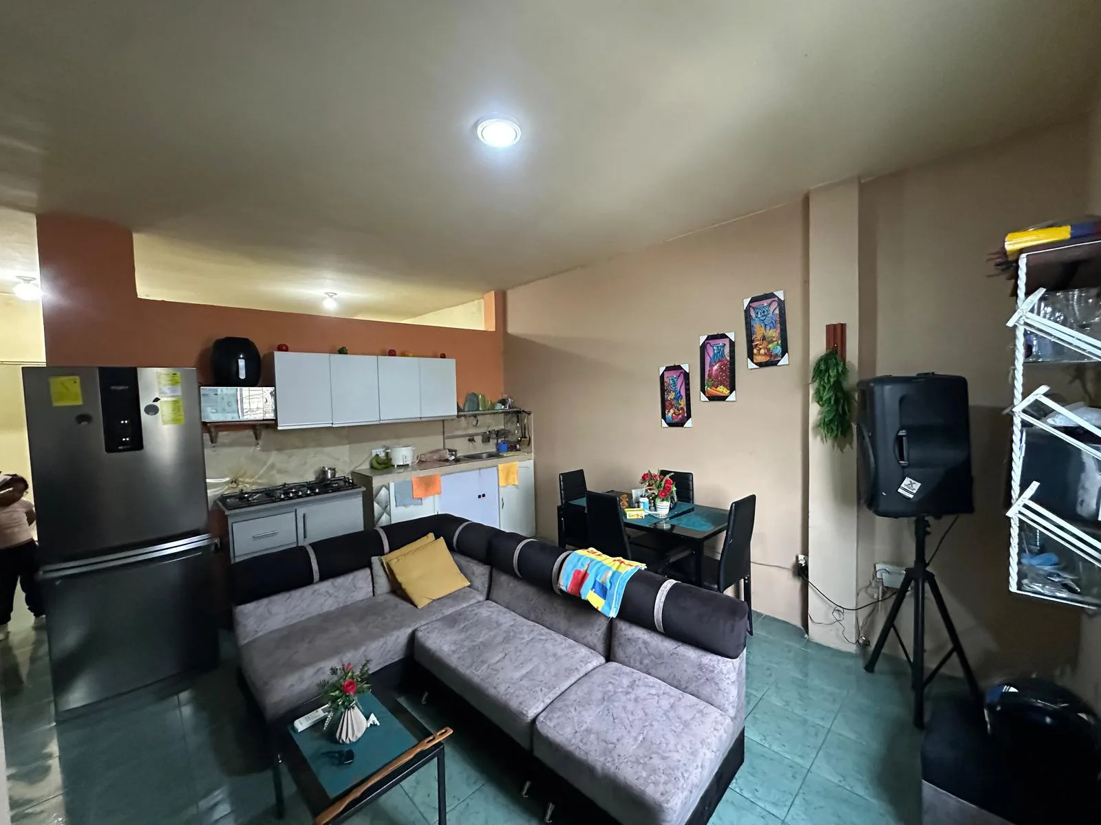 Se vende casa rentera, en sur oeste de Guayaquil CinB