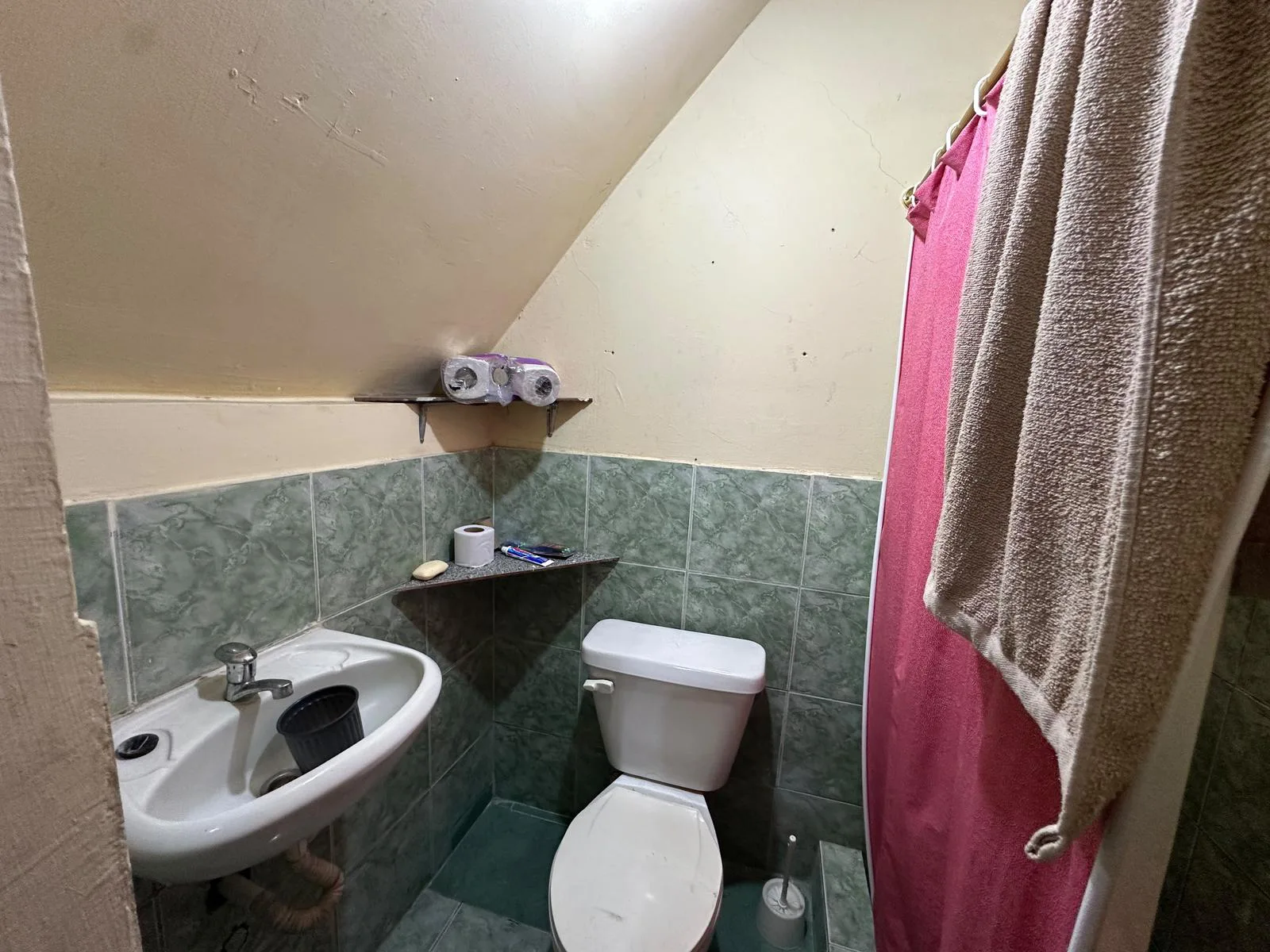 Se vende casa rentera, en sur oeste de Guayaquil CinB