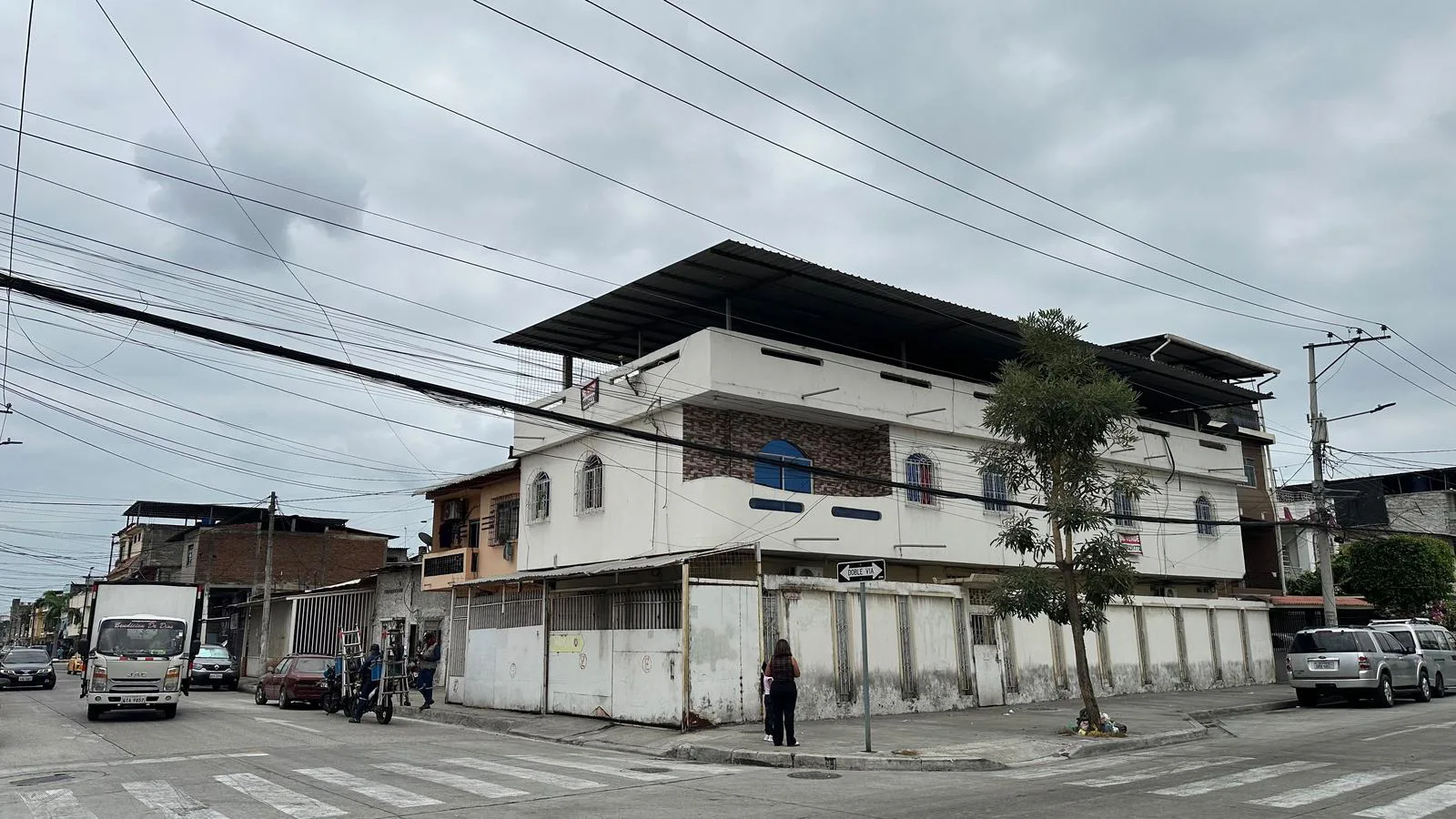 Se vende casa rentera, en sur oeste de Guayaquil CinB