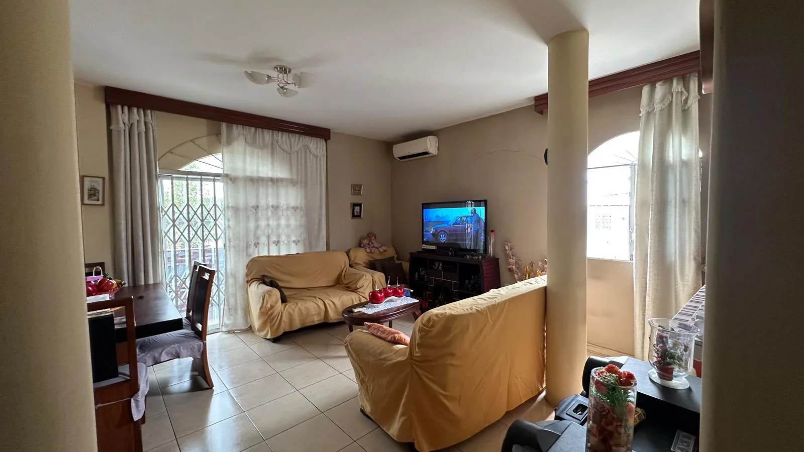 Se vende casa rentera, en sur oeste de Guayaquil CinB