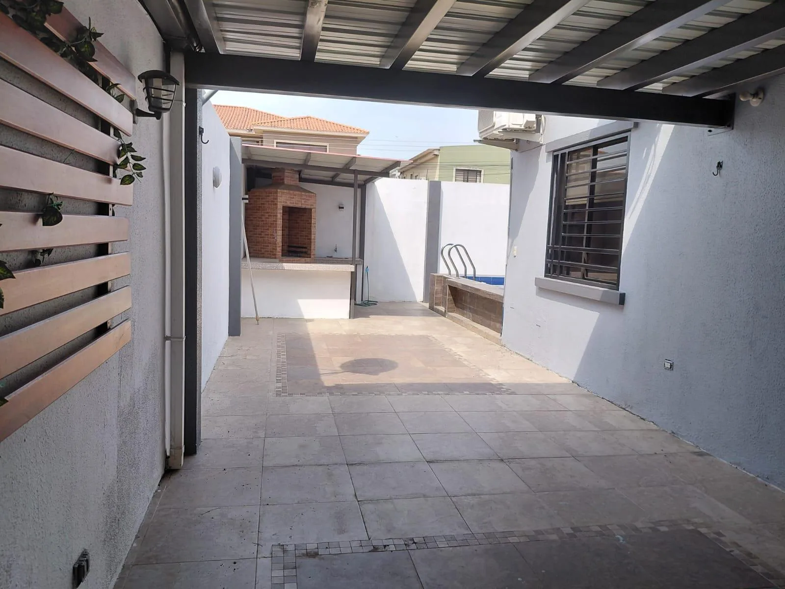 Casa en alquiler Urbanización El Condado de Vicolinci XimO