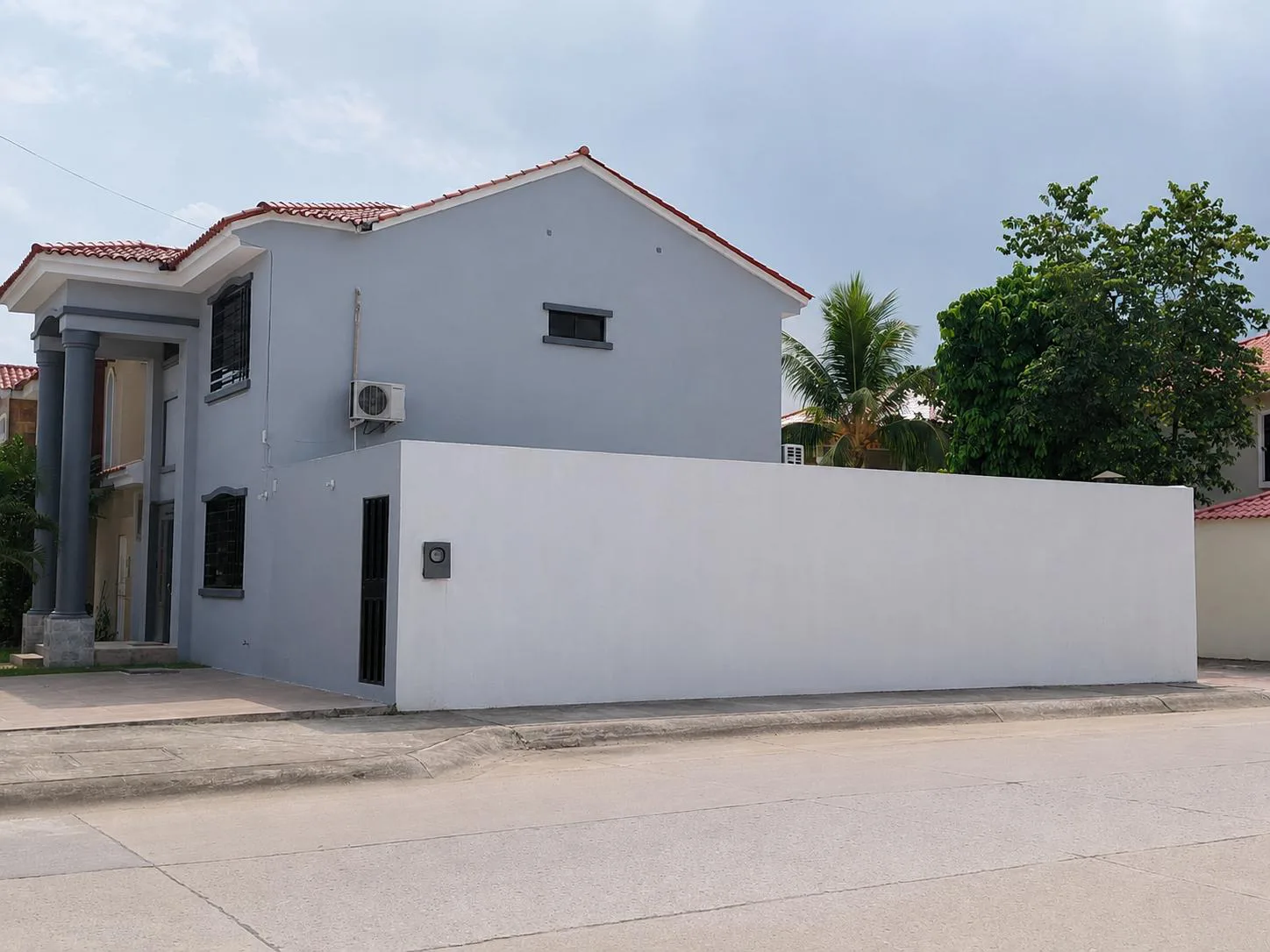 Casa en alquiler Urbanización El Condado de Vicolinci XimO