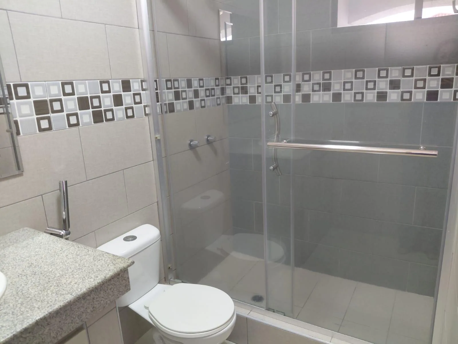 Casa en alquiler Urbanización El Condado de Vicolinci XimO