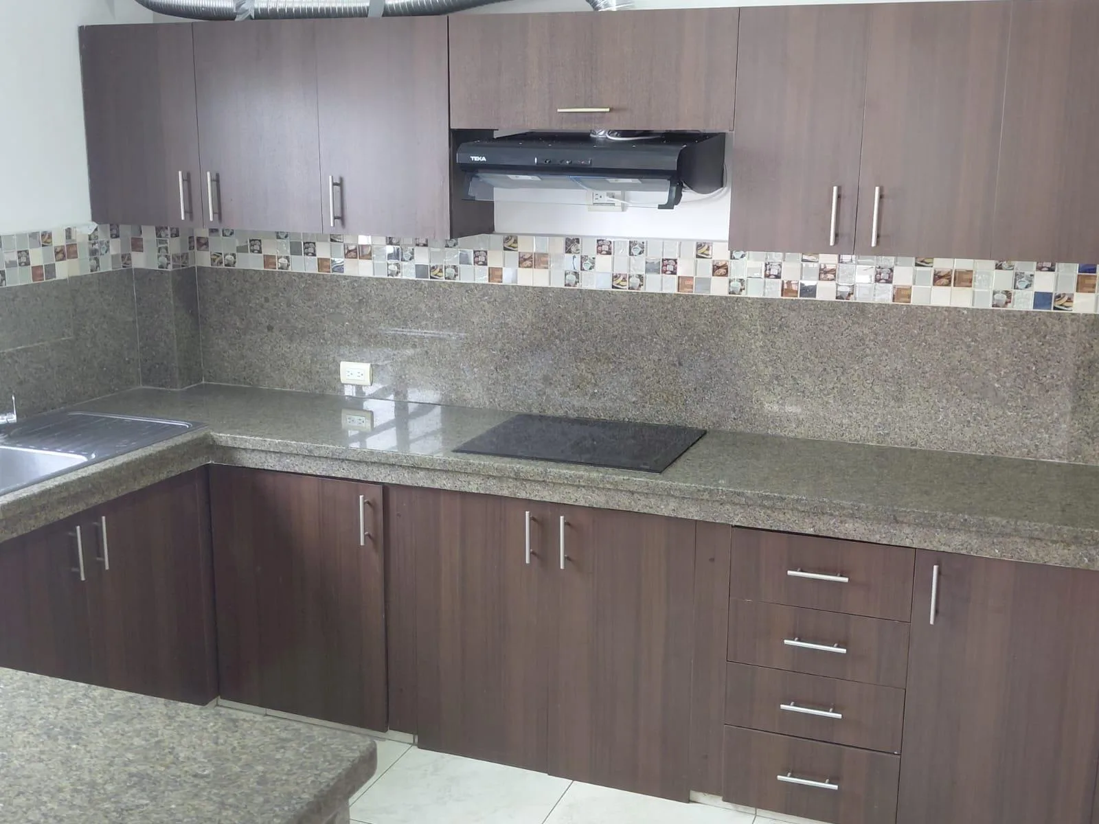 Casa en alquiler Urbanización El Condado de Vicolinci XimO