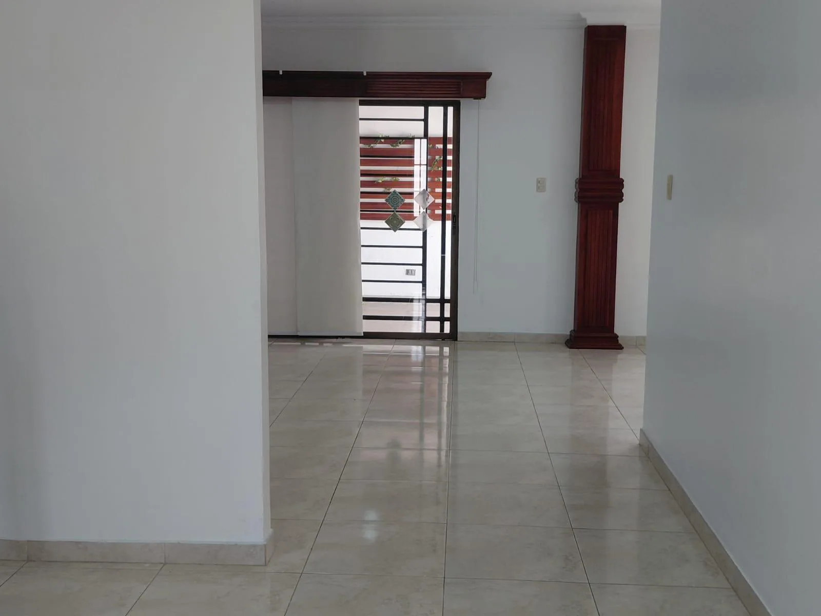 Casa en alquiler Urbanización El Condado de Vicolinci XimO