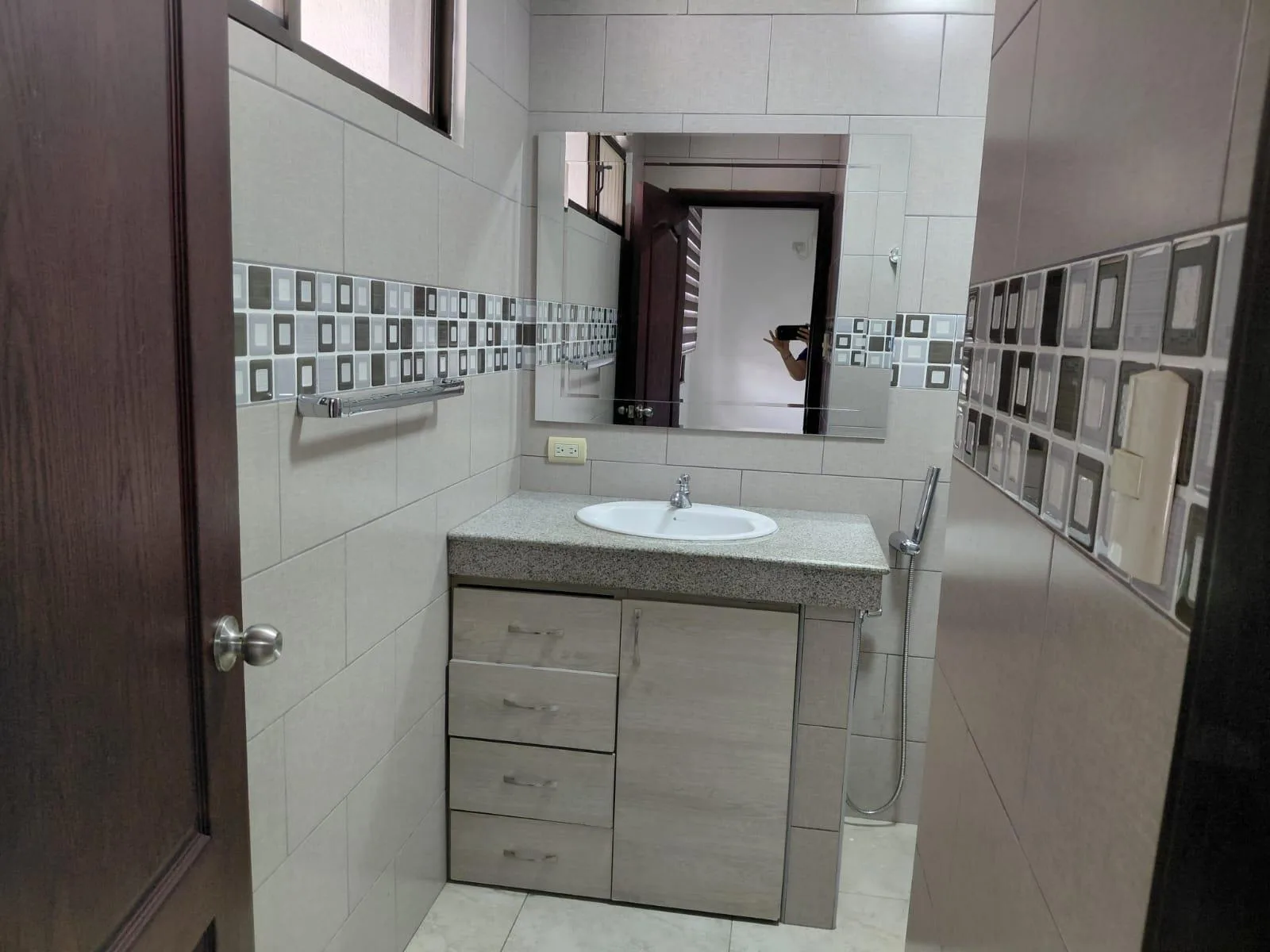 Casa en alquiler Urbanización El Condado de Vicolinci XimO