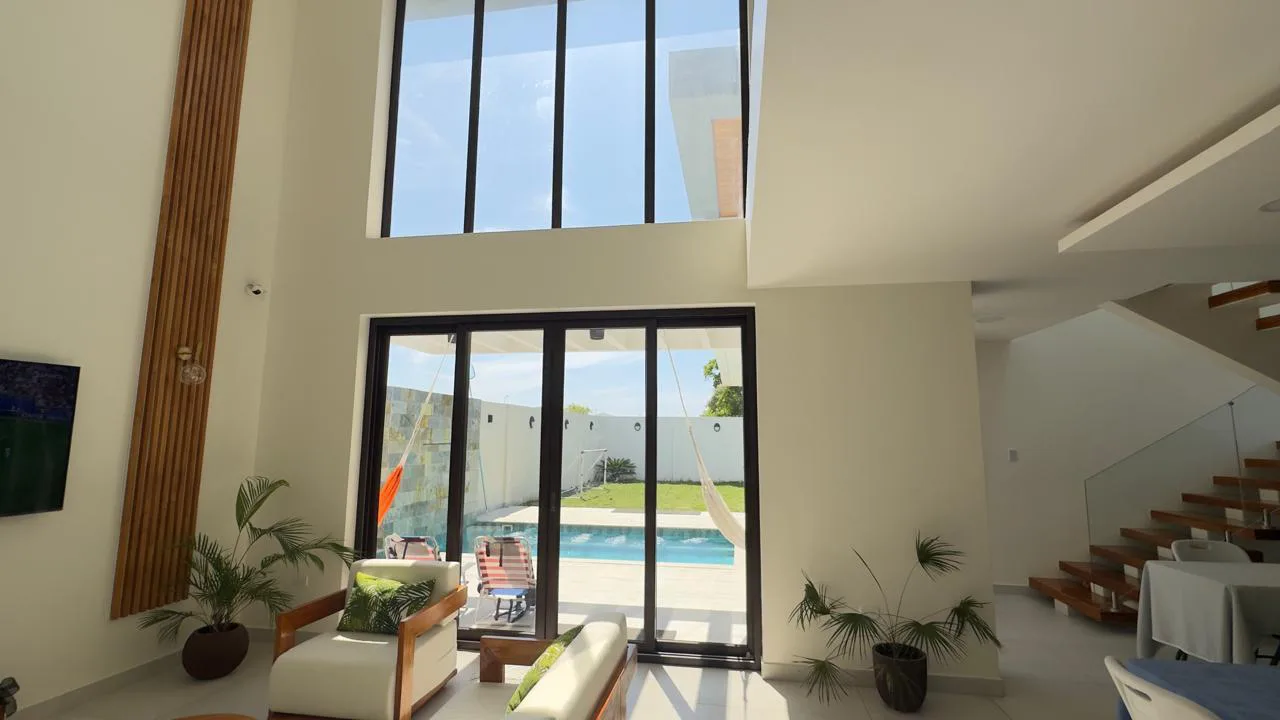 Se vende casa en Urbanización Marenostra, Prov Santa Elena JosS