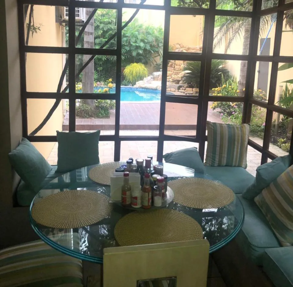 Venta de Casa en Urbanizacion Puerto Azul, Guayaquil, VanC