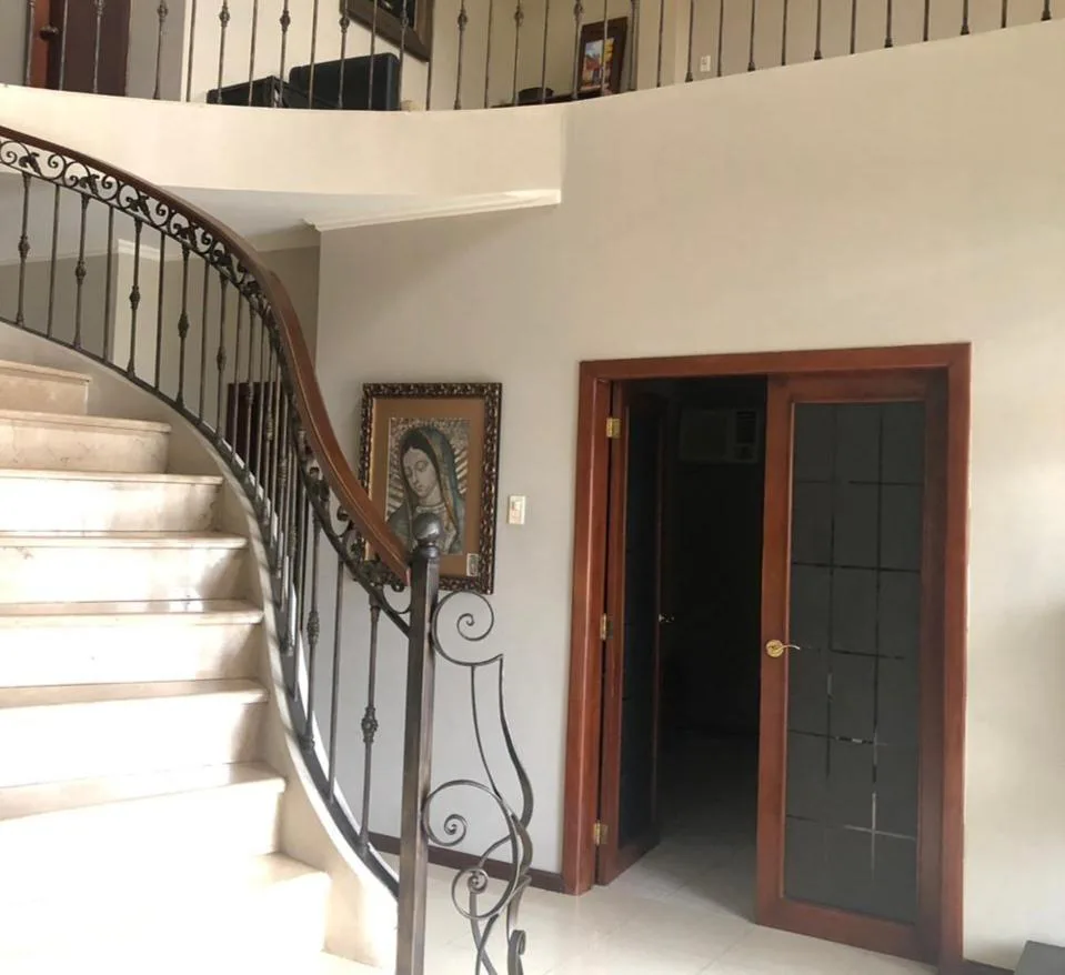Venta de Casa en Urbanizacion Puerto Azul, Guayaquil, VanC