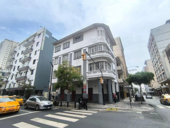 Edificio Esquinero en Alquiler , Centro de Guayaquil, IngG