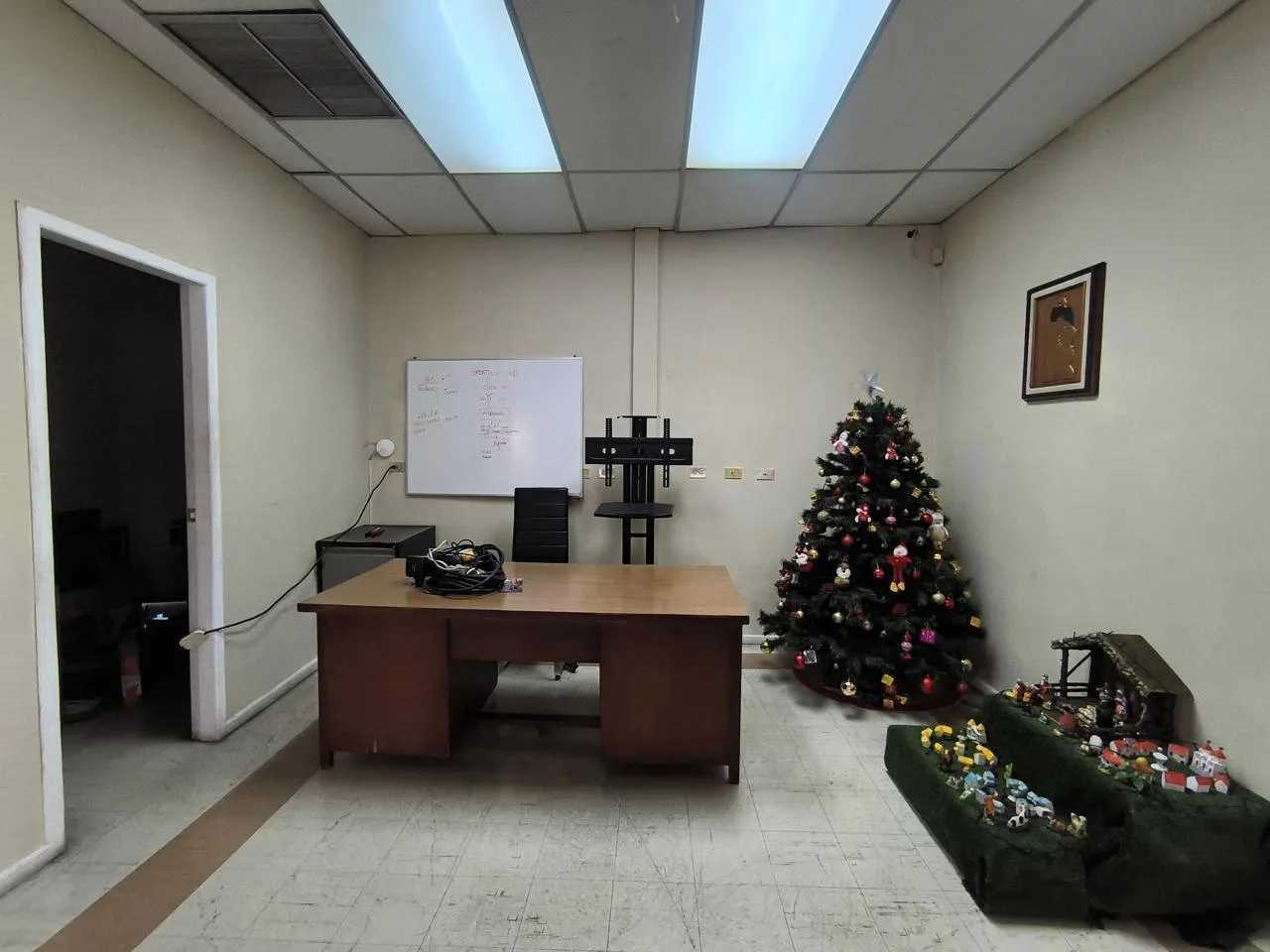 Edificio Esquinero en Alquiler , Centro de Guayaquil, IngG