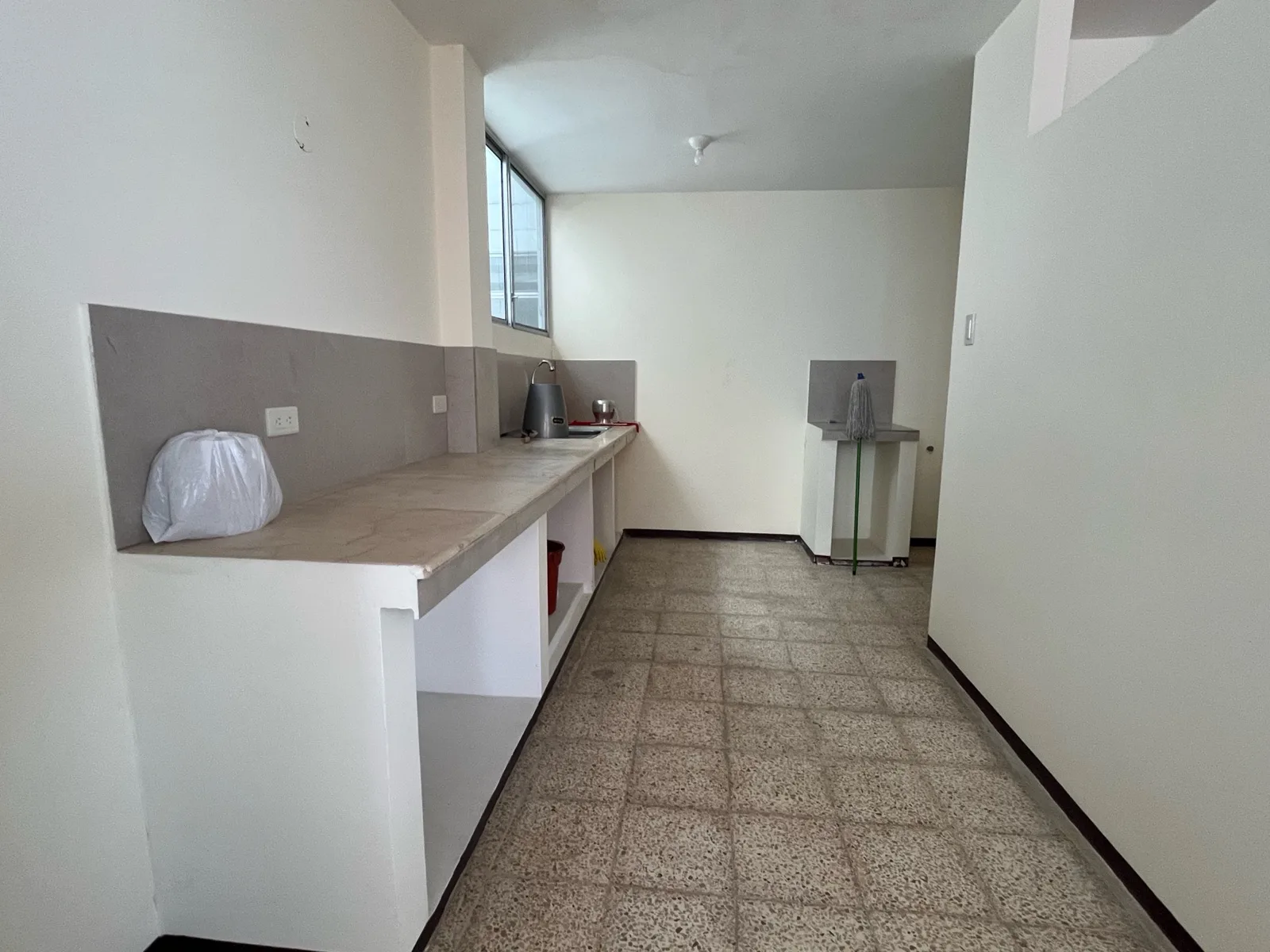 Alquiler departamento La Libertad frente al parque VanRo