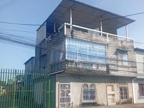 VENTA DE CASA RENTERA EN EL GUASMO NatM