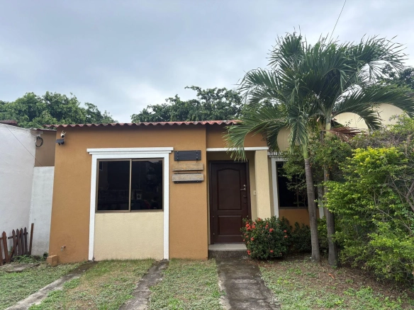 Venta de casa en urbanizacion la joya etapa perla NatM