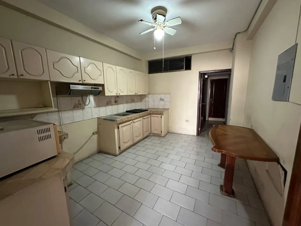 Oficina en venta en Manuel Galecio, Centro de Guayaquil, CyP