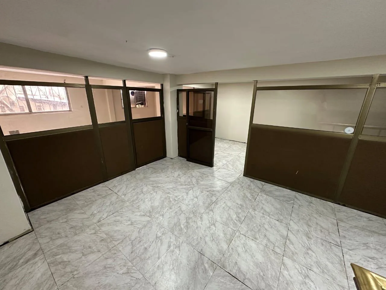 Local comercial en alquiler, Centro de Guayaquil, CyP