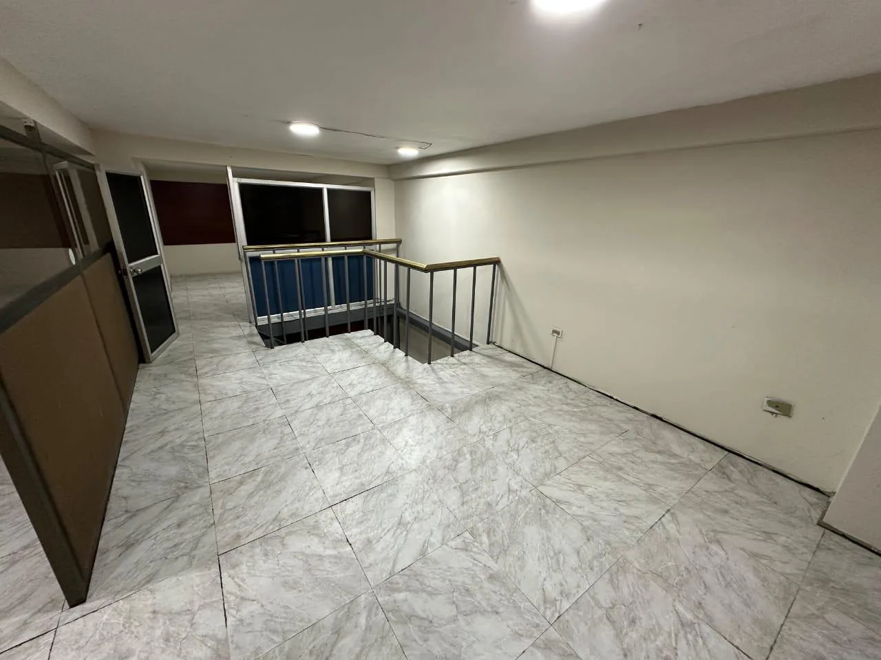 Local comercial en alquiler, Centro de Guayaquil, CyP