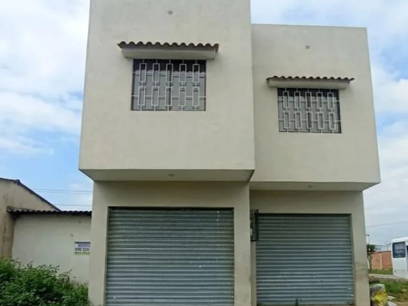 CASA EN VENTA MUCHO LOTE 1 BelF