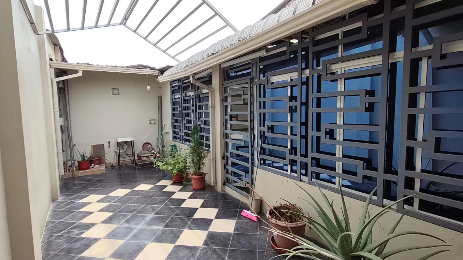 Casa en venta en Sur de Guayaquil RonR