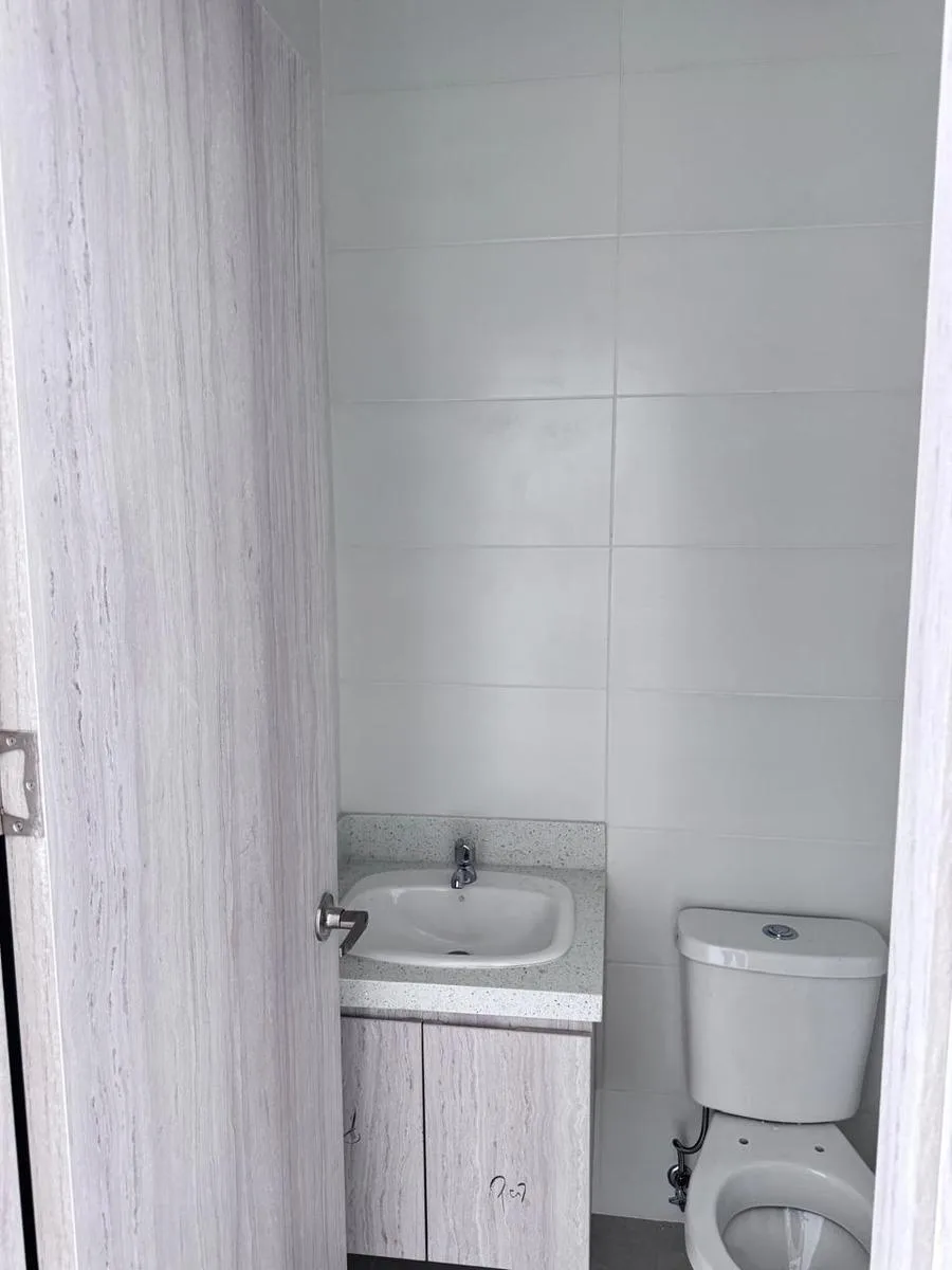 Local Comercial en Alquiler, Plaza Comercial Vizcaya II, Samborondon, RobA